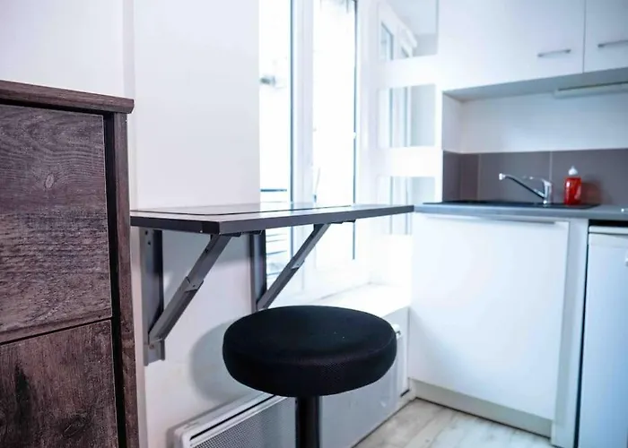 Charles 3 Hypercentre *